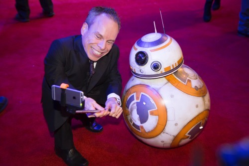 LONDON, UK - DECEMBER 16: Warwick Davis and BB8 attend the European Premiere of the highly anticipated Star Wars: The Force Awakens in London on December 16, 2015.