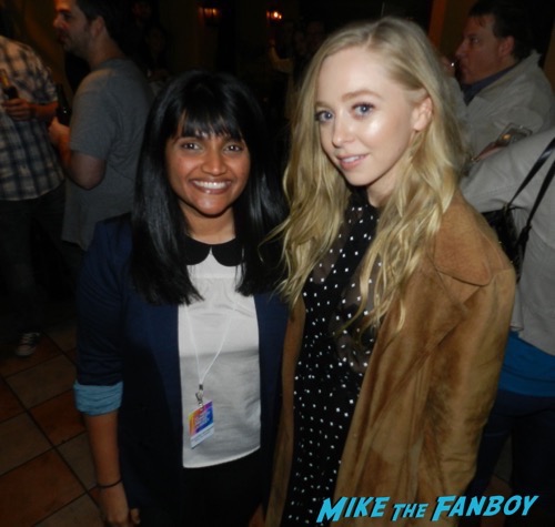 Portia Doubleday signing autographs fan photo Mr Robot FYC Q and A Rami Malek signing autographs 1