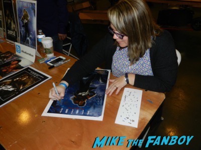 Aliens Reunion meeting carrie henn signing autographs now 2015
