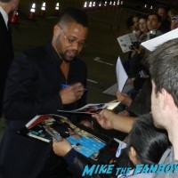 cuba gooding jr signing autographs The People v. O.J. Simpson: American Crime Story premiere 5