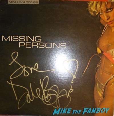 Dale Bozzio from Missing Persons signed autograph PSA