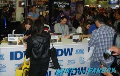 Wynonna Earp cast autograph signing IDW Booth Tim Rozon Wondercon 