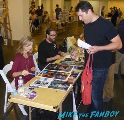 Helen Slater Los Angeles Sci Fi Comic Book Convention meeting fans signing autographs now 1