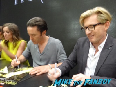nycc-iron-fist-cast-autograph-signing-1