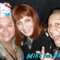 Joanna Cassidy meeting fans selfie rare now 2016 don't tell mom reunion