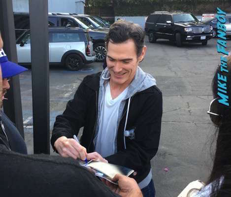 20th-century-women-q-and-a-billy-crudup-signing-autographs-1