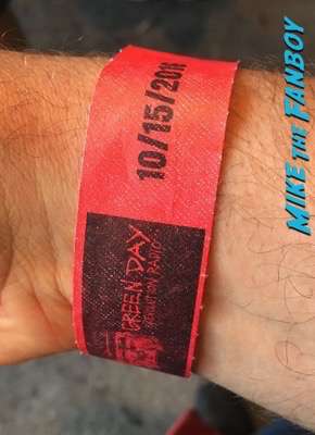 green day meet and greet wristband hot topic 