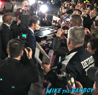 Palm springs film festival gala 2017 andrew garfield signing autographs 
