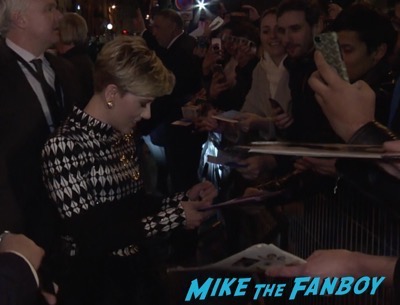 Scarlett Johansson signing autographs Ghost in the Shell Paris Premiere Scarlett Johansson signing autographs 19