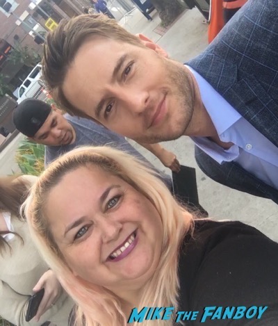 Justin Hartley meeting fans signing autographs 