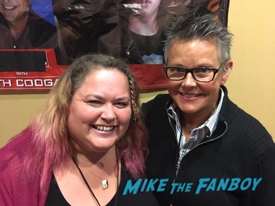 amanda bearse with fans Married with children cast reunion 0002