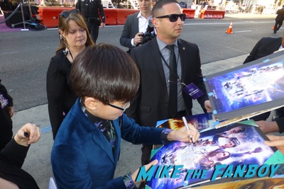 Ready Player One premiere los angeles signing autographsReady Player One premiere los angeles signing autographs