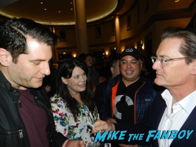 Kyle MacLachlan meeting fans signing autographs