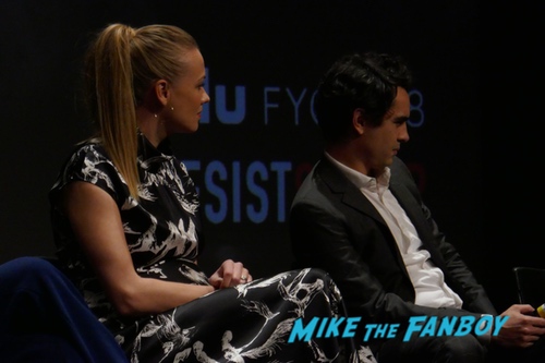 The Handmaid's Tale FYC 2018 q and a Elisabeth Moss with fans 0011