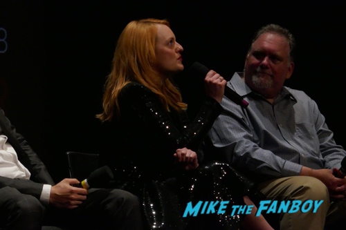 The Handmaid's Tale FYC 2018 q and a Elisabeth Moss with fans 0011