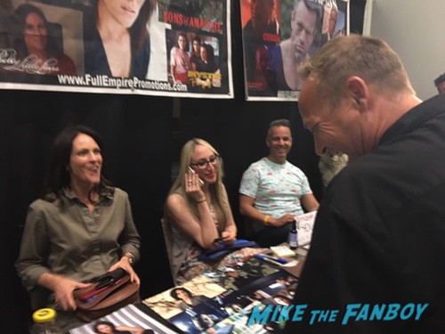 Annabeth Gish with fans signing autographs rare 0002