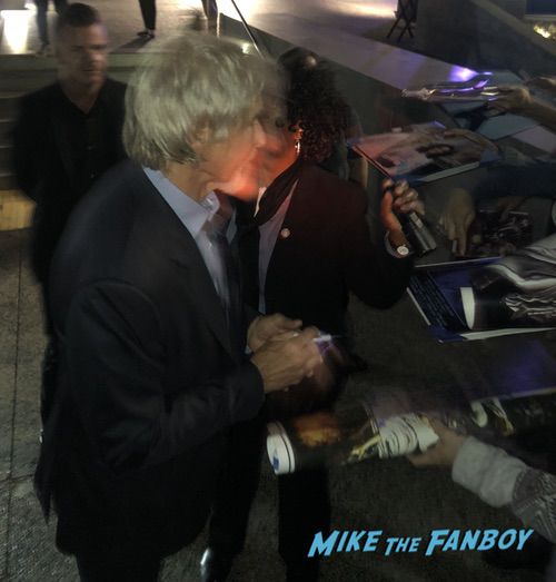 harrison ford with fans carney awards 208 signing autographs 0003