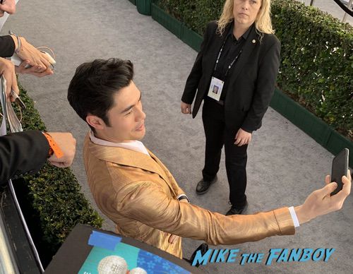 Henry Golding and Gemma Chan with fans SAG Awards 2018 Celebrities signing autographs 0015