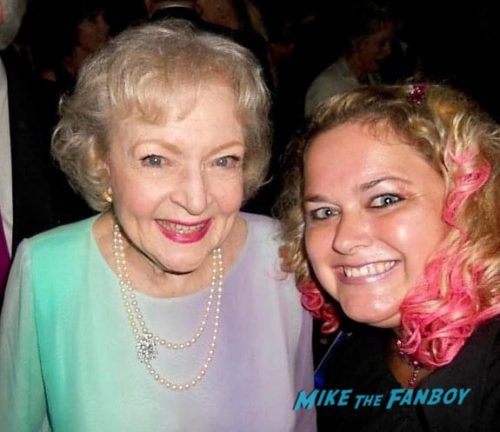 betty white memorial with fans 0000
